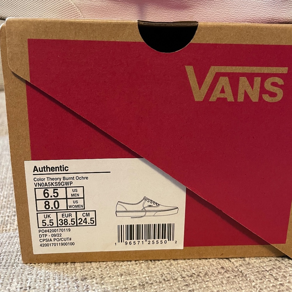 Vans - Picture 5 of 5